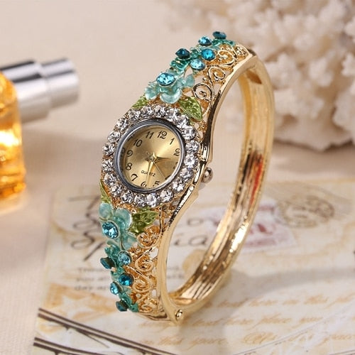 New Golden Luxury Bracelet Watch Lady Flower Design Alloy Band Elegant Women Wristwatch Crystal Female Dress Watch Reloj Mujer