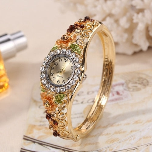 New Golden Luxury Bracelet Watch Lady Flower Design Alloy Band Elegant Women Wristwatch Crystal Female Dress Watch Reloj Mujer