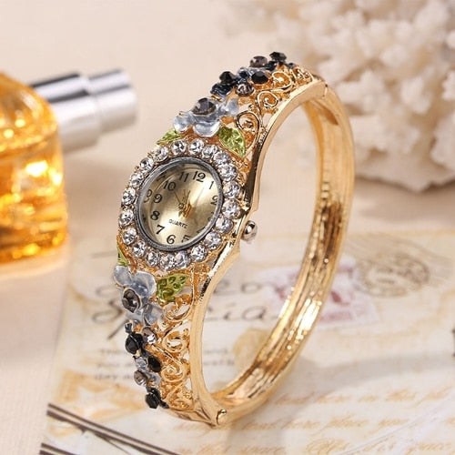 New Golden Luxury Bracelet Watch Lady Flower Design Alloy Band Elegant Women Wristwatch Crystal Female Dress Watch Reloj Mujer