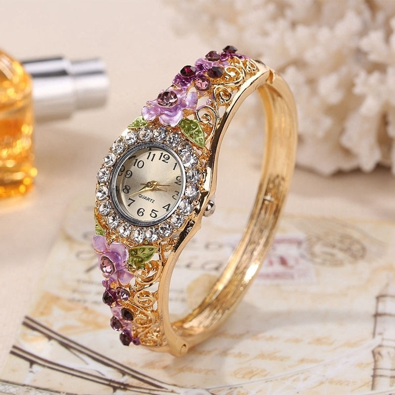 New Golden Luxury Bracelet Watch Lady Flower Design Alloy Band Elegant Women Wristwatch Crystal Female Dress Watch Reloj Mujer